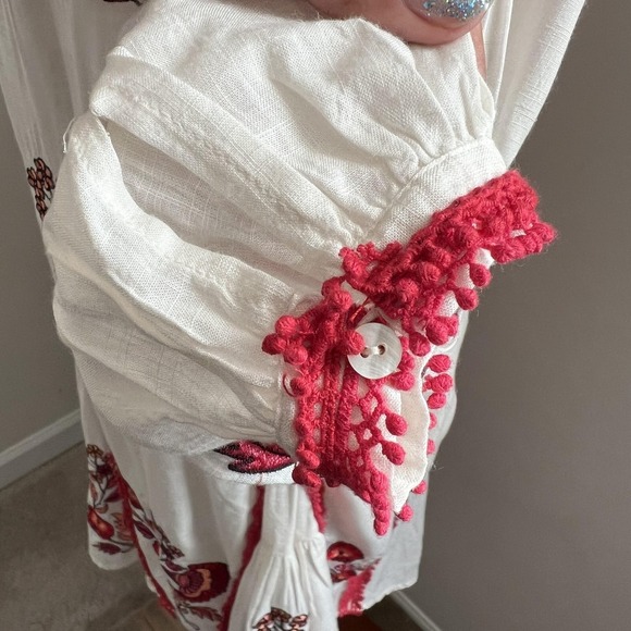 Ranna Gill Dress Womens XS White Red Embroidered Floral Boho Tassel Trim - Picture 9 of 13